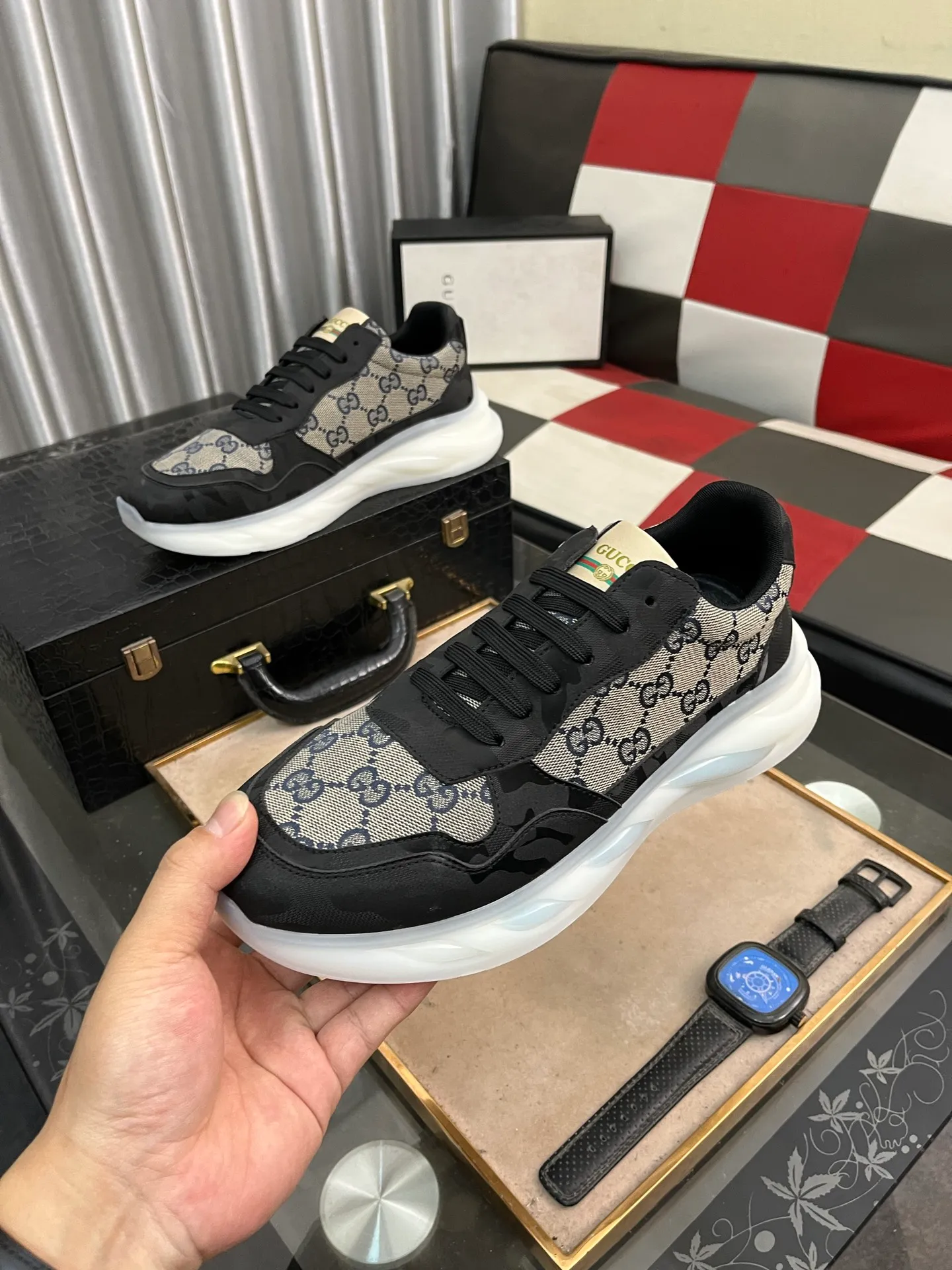 Men's shoes 💰440⌚️⌚️[GUCCI] The latest trendy men's casual shoes, the fabric is made of embossed cowhide imported from Italy, comfortable sheepskin lining + feet, the original outsole is wear-resistant and non-slip, high-level version, size: 38-442️⃣Colors available